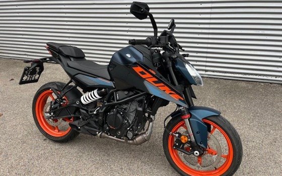 Gebrauchtmotorrad KTM 125 Duke - Bild 3 Gebrauchtmotorrad KTM 125 Duke - Bild 3