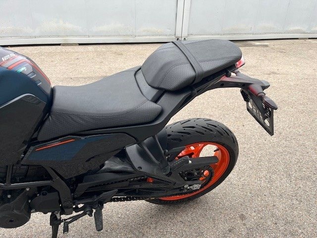 KTM 125 Duke (blau) - Bild 5