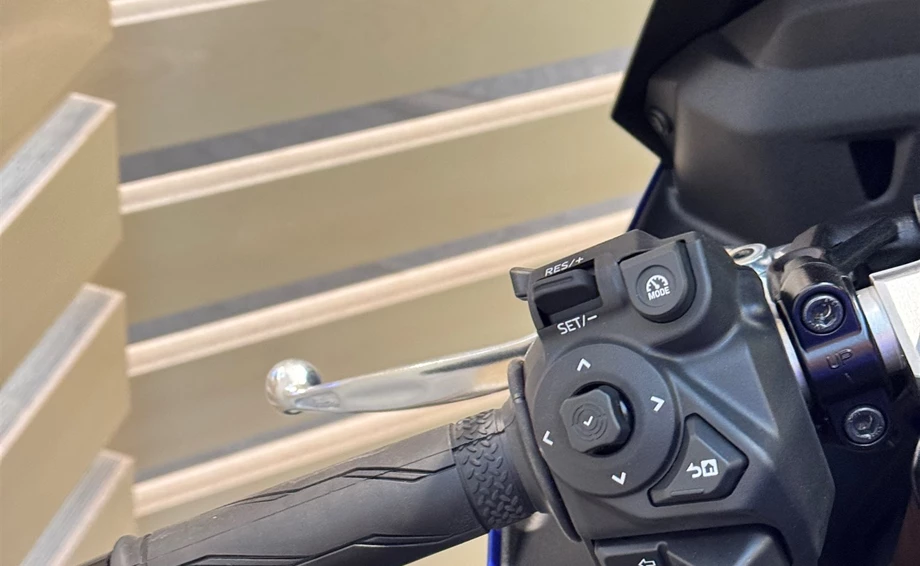 Angebot Yamaha R9 Bild 8: Angebot Yamaha R9