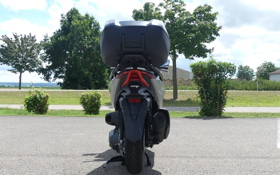 Gebrauchtmotorrad Honda Forza 350 - Bild 8