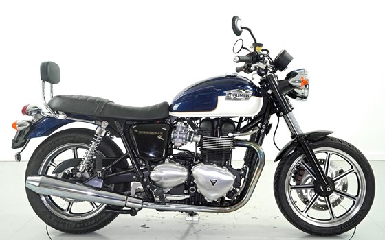 Motorrad Occasion Triumph Bonneville - Bild 4