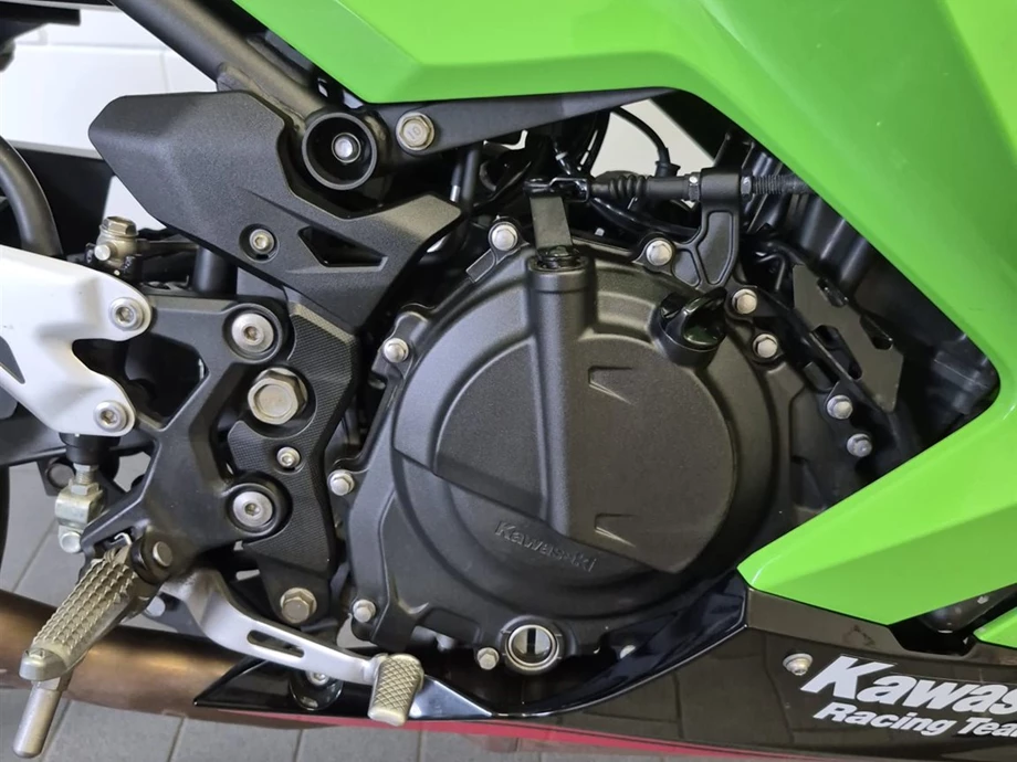 Angebot Kawasaki Ninja 400 Bild 8: Angebot Kawasaki Ninja 400