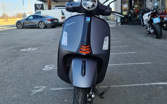 Neufahrzeug Vespa GTS 310 SuperSport - Bild 5 Neufahrzeug Vespa GTS 310 SuperSport - Bild 5