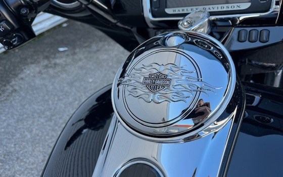 Gebrauchtmotorrad Harley-Davidson Touring Street Glide Special FLHXS - Bild 14 Gebrauchtmotorrad Harley-Davidson Touring Street Glide Special FLHXS - Bild 14