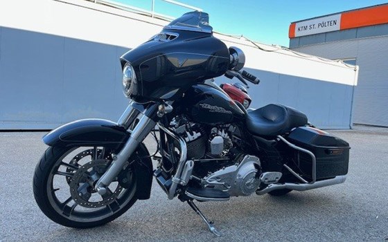 Gebrauchtmotorrad Harley-Davidson Touring Street Glide Special FLHXS - Bild 9 Gebrauchtmotorrad Harley-Davidson Touring Street Glide Special FLHXS - Bild 9