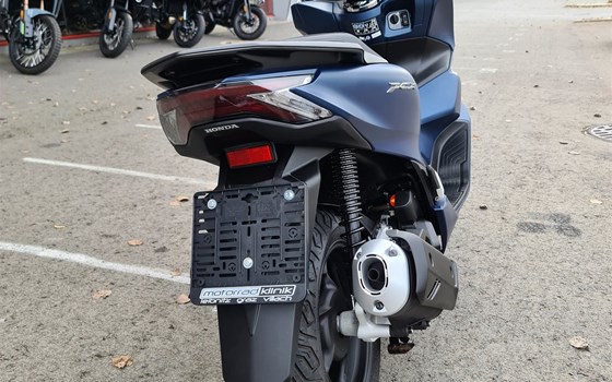 Gebrauchtmotorrad Honda PCX125 - Bild 4 Gebrauchtmotorrad Honda PCX125 - Bild 4