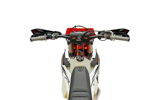 Neufahrzeug KTM 300 EXC HARDENDURO - Bild 8 Neufahrzeug KTM 300 EXC HARDENDURO - Bild 8