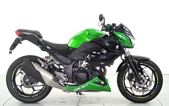 Motorrad Occasion Kawasaki Z 300 - Bild 4