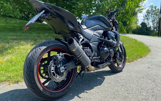 Gebrauchtmotorrad Kawasaki Z 750 Black Edition - Bild 1 Gebrauchtmotorrad Kawasaki Z 750 Black Edition - Bild 1