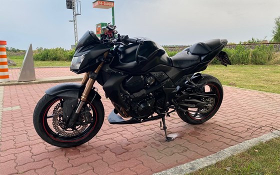 Gebrauchtmotorrad Kawasaki Z 750 Black Edition - Bild 5 Gebrauchtmotorrad Kawasaki Z 750 Black Edition - Bild 5