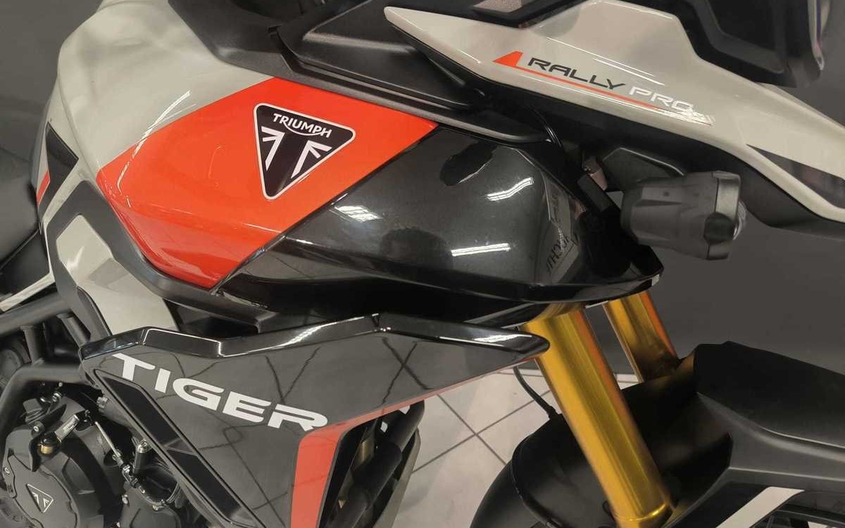 Zum Vergrößern bitte anklicken! Angebot Triumph Tiger 900 Rally Pro