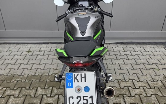 Gebrauchtmotorrad Kawasaki Ninja ZX-10R - Bild 7