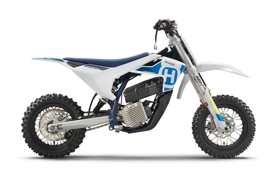 Neufahrzeug Husqvarna EE 3 - Bild 2 Neufahrzeug Husqvarna EE 3 - Bild 2