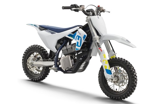 Neufahrzeug Husqvarna EE 3 - Bild 1 Neufahrzeug Husqvarna EE 3 - Bild 1