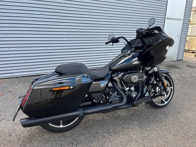 Harley-Davidson Road Glide FLTRX (Vivid Black/Black Finish) - Bild 7