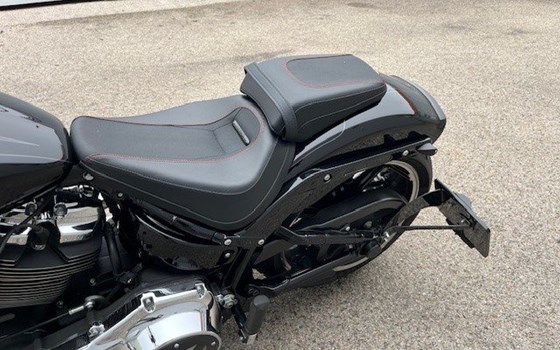 Gebrauchtmotorrad Harley-Davidson Softail Breakout FXBR - Bild 13 Gebrauchtmotorrad Harley-Davidson Softail Breakout FXBR - Bild 13