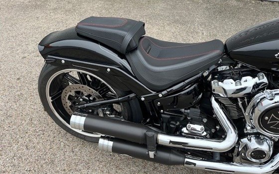 Gebrauchtmotorrad Harley-Davidson Softail Breakout FXBR - Bild 7 Gebrauchtmotorrad Harley-Davidson Softail Breakout FXBR - Bild 7