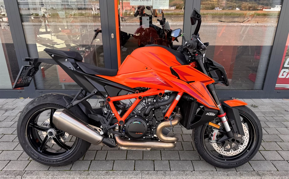 Angebot KTM 1390 Super Duke R Bild 2: Angebot KTM 1390 Super Duke R