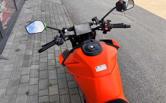 Neufahrzeug KTM 1390 Super Duke R - Bild 6 Neufahrzeug KTM 1390 Super Duke R - Bild 6