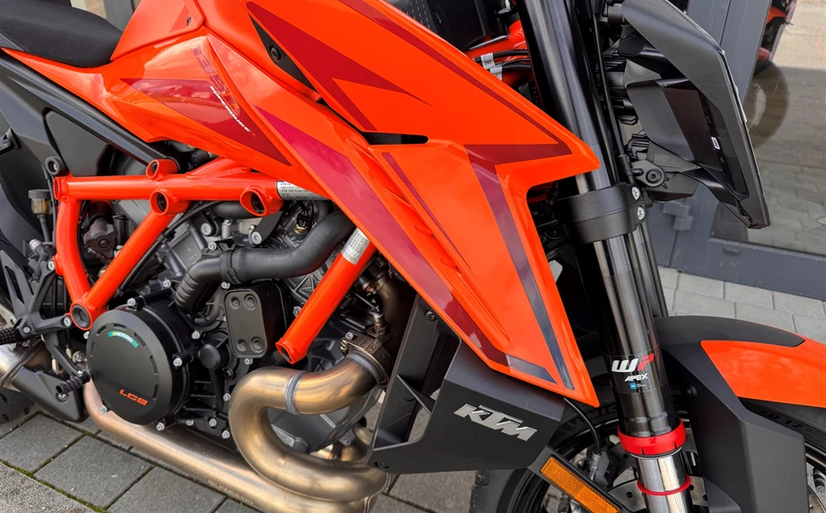 Angebot KTM 1390 Super Duke R Bild 7: Angebot KTM 1390 Super Duke R
