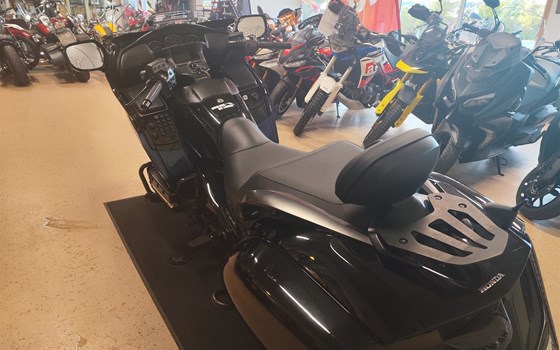Gebrauchtmotorrad Honda Goldwing F6B - Bild 5 Gebrauchtmotorrad Honda Goldwing F6B - Bild 5