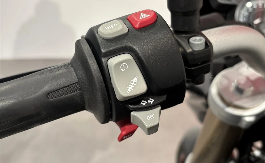 Angebot BMW F 800 R Bild 8: Angebot BMW F 800 R