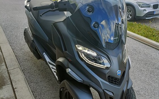 Gebrauchtmotorrad Piaggio MP3 530 HPE Exclusive - Bild 7 Gebrauchtmotorrad Piaggio MP3 530 HPE Exclusive - Bild 7