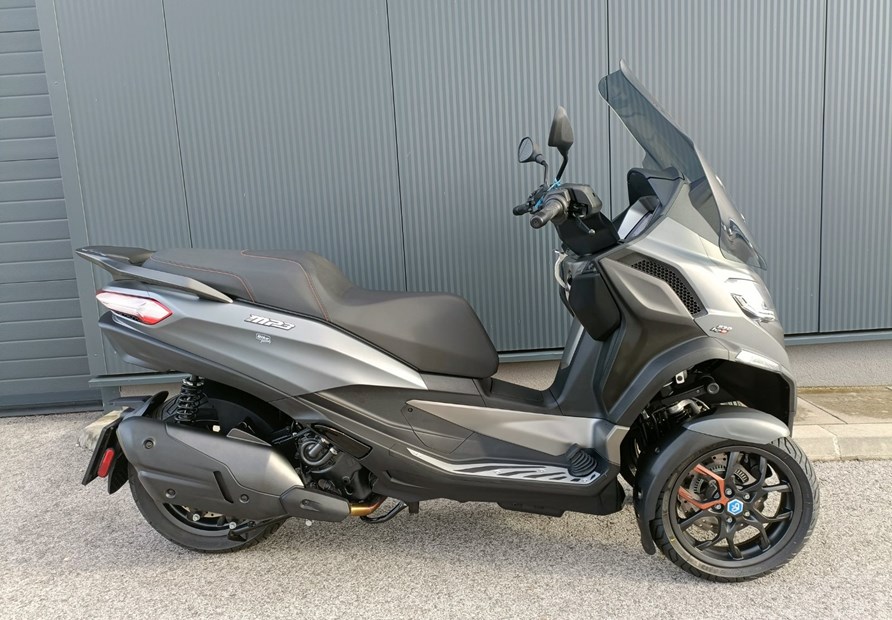 Piaggio MP3 530 HPE Exclusive (Grigio Titanio Matt)