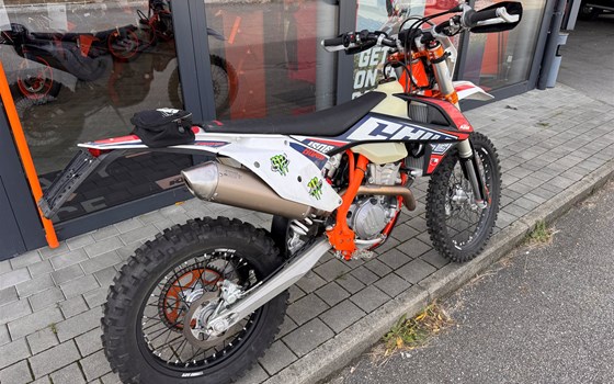 Gebrauchtmotorrad KTM 350 EXC-F SIX DAYS - Bild 3 Gebrauchtmotorrad KTM 350 EXC-F SIX DAYS - Bild 3