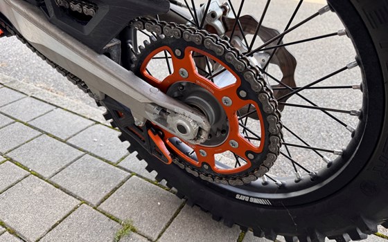 Gebrauchtmotorrad KTM 350 EXC-F SIX DAYS - Bild 6 Gebrauchtmotorrad KTM 350 EXC-F SIX DAYS - Bild 6