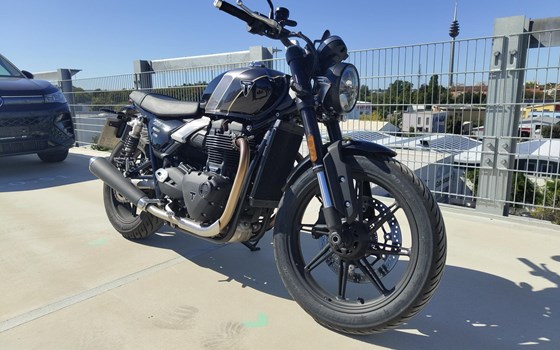 Gebrauchtmotorrad Triumph Speed Twin 900 - Bild 2