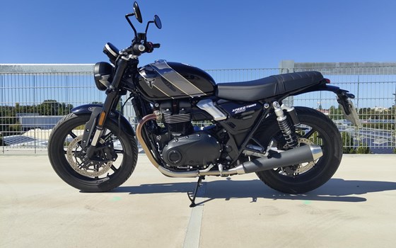 Gebrauchtmotorrad Triumph Speed Twin 900 - Bild 8