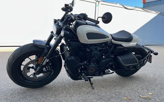 Gebrauchtmotorrad Harley-Davidson Sportster S RH1250S - Bild 10 Gebrauchtmotorrad Harley-Davidson Sportster S RH1250S - Bild 10