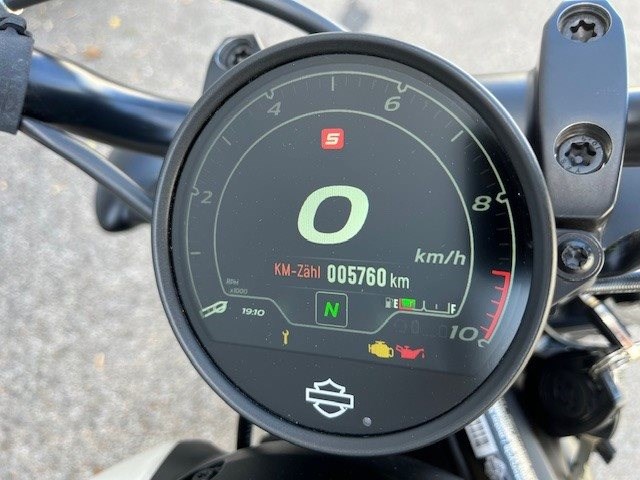 Harley-Davidson Sportster S RH1250S (White Sand Pearl) - Bild 12