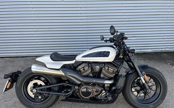 Gebrauchtmotorrad Harley-Davidson Sportster S RH1250S - Bild 2 Gebrauchtmotorrad Harley-Davidson Sportster S RH1250S - Bild 2