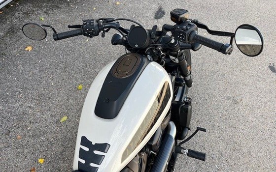 Gebrauchtmotorrad Harley-Davidson Sportster S RH1250S - Bild 5 Gebrauchtmotorrad Harley-Davidson Sportster S RH1250S - Bild 5