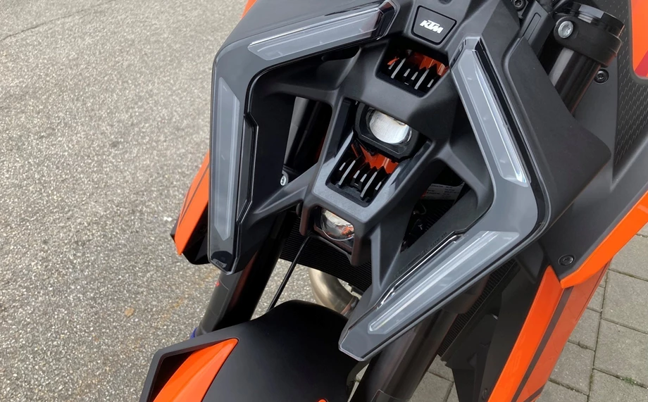 Angebot KTM 1390 Super Duke R EVO Bild 6: Angebot KTM 1390 Super Duke R EVO