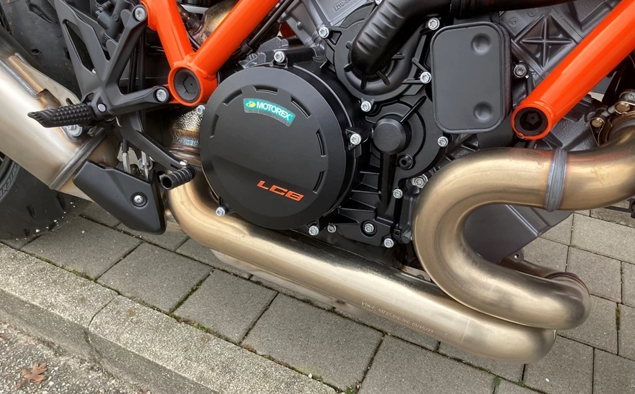 Angebot KTM 1390 Super Duke R EVO Bild 8: Angebot KTM 1390 Super Duke R EVO