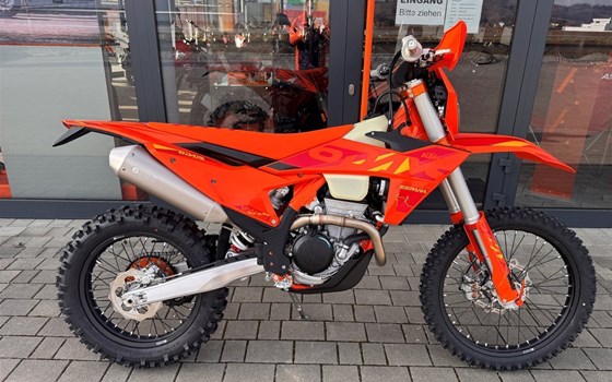 Neufahrzeug KTM 350 EXC-F SIX DAYS - Bild 2 Neufahrzeug KTM 350 EXC-F SIX DAYS - Bild 2