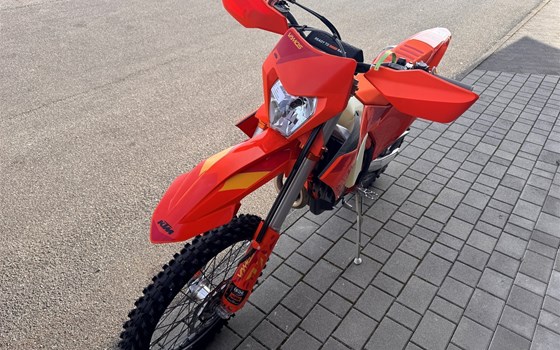 Neufahrzeug KTM 350 EXC-F SIX DAYS - Bild 5 Neufahrzeug KTM 350 EXC-F SIX DAYS - Bild 5