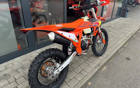 Neufahrzeug KTM 450 EXC-F CHAMPION EDITION - Bild 3 Neufahrzeug KTM 450 EXC-F CHAMPION EDITION - Bild 3
