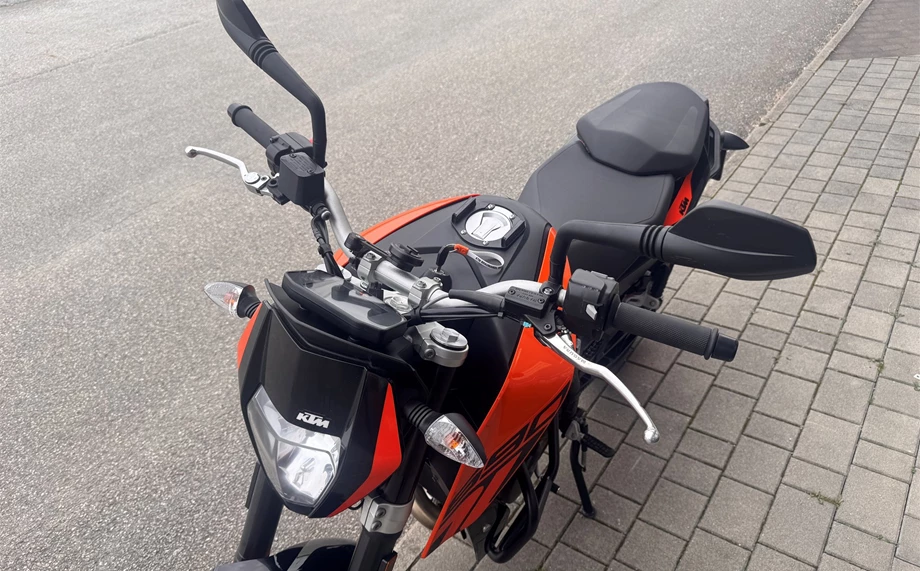 Angebot KTM 690 Duke Bild 10: Angebot KTM 690 Duke