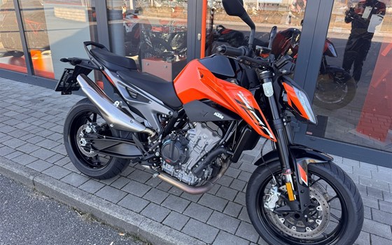 Gebrauchtmotorrad KTM 790 Duke L - Bild 1 Gebrauchtmotorrad KTM 790 Duke L - Bild 1