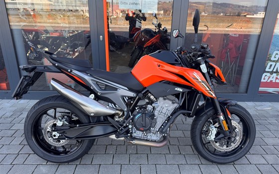 Gebrauchtmotorrad KTM 790 Duke L - Bild 2 Gebrauchtmotorrad KTM 790 Duke L - Bild 2