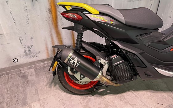 Gebrauchtmotorrad Aprilia SR GT 125 - Bild 4