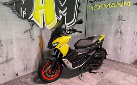 Gebrauchtmotorrad Aprilia SR GT 125 - Bild 3