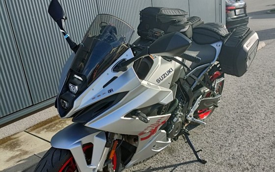 Gebrauchtmotorrad Suzuki GSX-8R - Bild 8 Gebrauchtmotorrad Suzuki GSX-8R - Bild 8