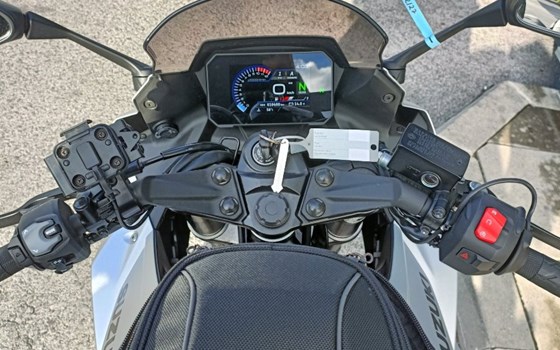 Gebrauchtmotorrad Suzuki GSX-8R - Bild 14 Gebrauchtmotorrad Suzuki GSX-8R - Bild 14