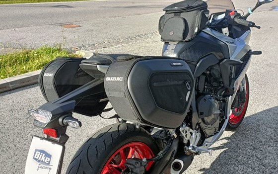 Gebrauchtmotorrad Suzuki GSX-8R - Bild 12 Gebrauchtmotorrad Suzuki GSX-8R - Bild 12