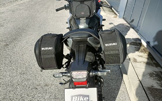 Gebrauchtmotorrad Suzuki GSX-8R - Bild 13 Gebrauchtmotorrad Suzuki GSX-8R - Bild 13